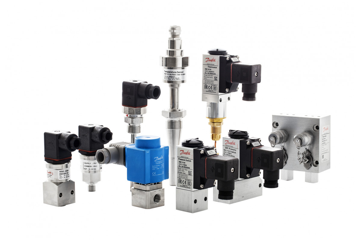 Danfoss 060G1472 — Преобразователь (датчик) давления MBS 3300, 0-16 бар, выходной сигнал 4-20 мА, внешняя резьба G1/2, IP 65