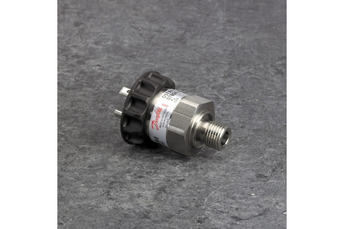 Danfoss 078G5006 — Преобразователь (датчик) давления DST P40I, 0-4 бар, выходной сигнал 4-20 мА, присоединение по давлению G1/2, IP 65