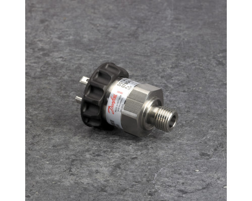 Danfoss 078G5007 — Преобразователь (датчик) давления DST P40I, 0-6 бар, выходной сигнал 4-20 мА, присоединение по давлению G1/2, IP 65