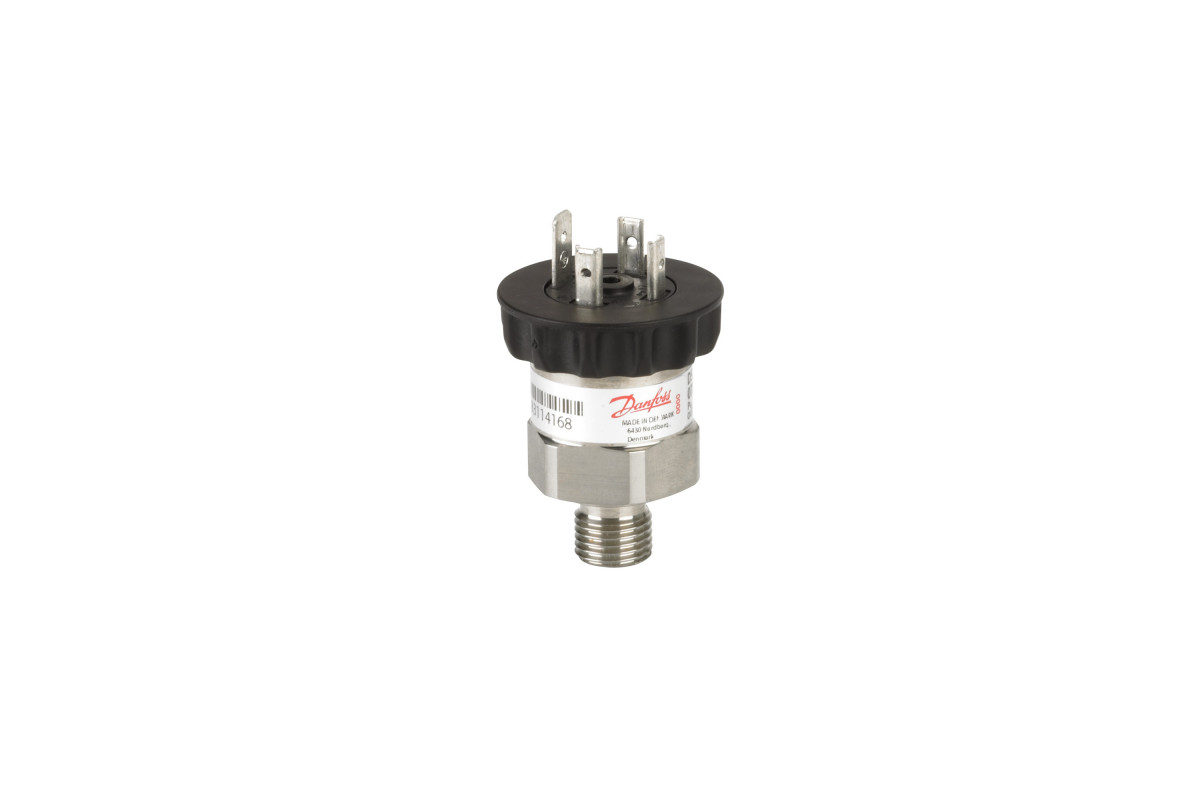 Danfoss 078G5011 — Преобразователь (датчик) давления DST P40I, 0-100 бар, выходной сигнал 4-20 мА, присоединение по давлению G1/2, IP 65